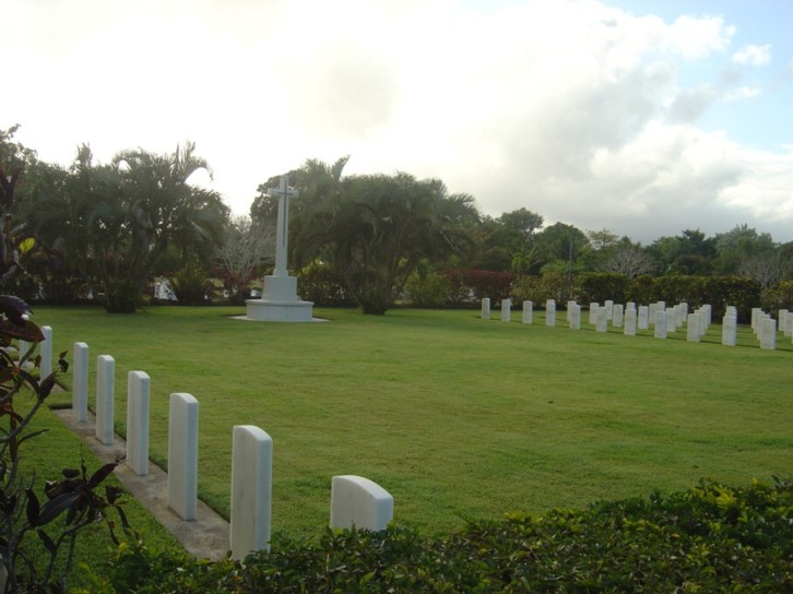 CairnsWarCemetery.jpg
